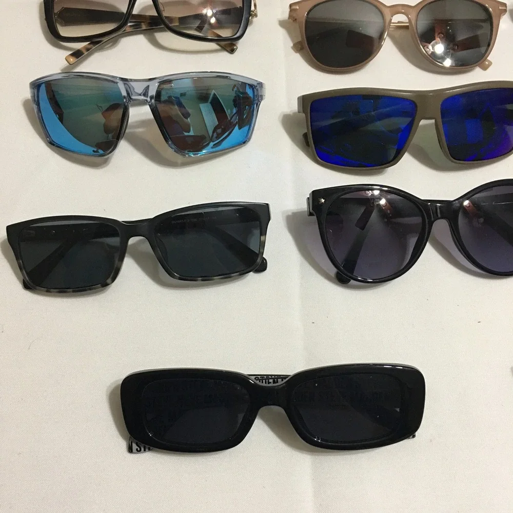 Lot of 17 Sunglasses Mixed Brands Unisex OS Multisize Multicolor Assorted Styles